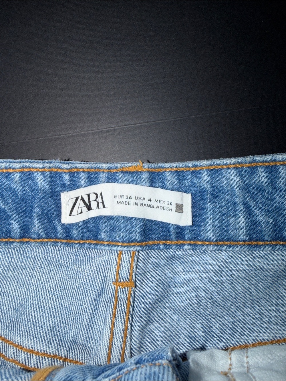 Zara High Rise Cropped Denim Jeans - Picture 4 of 4